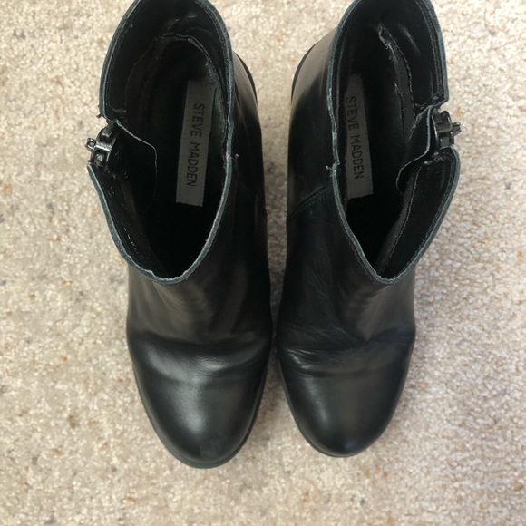 Guess Leather Boots - Picture 13 of 15